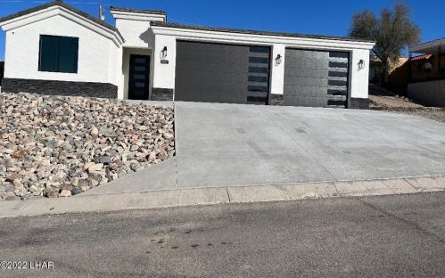 3037 Ironwood Dr, Lake Havasu City, AZ 86404-3267