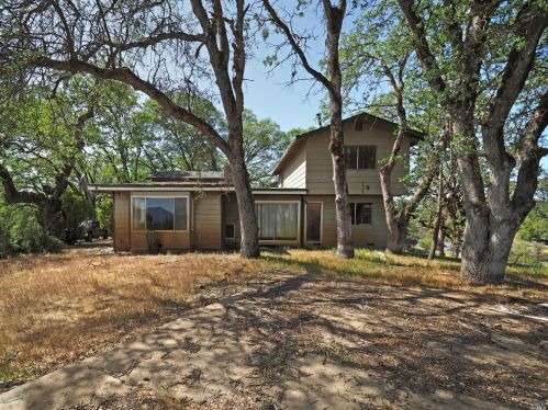 1825 Mellor Dr, Lakeport, CA 95453-3415