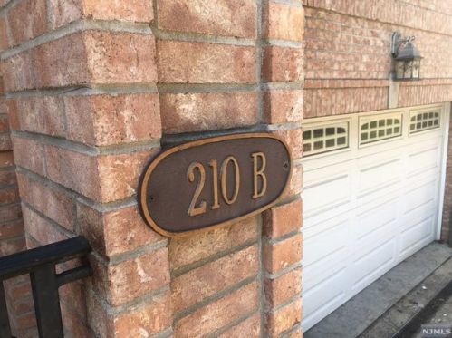 210 Euclid Ave, Ridgefield Park, NJ 07660-1524