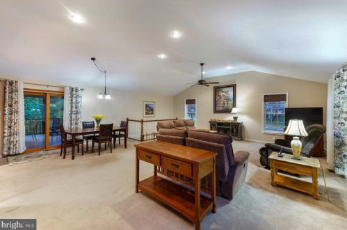 2113 Euclid Ave, Boothwyn, PA 19061-3317