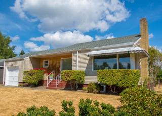 8420 34th Ave, Seattle, WA 98118-4503