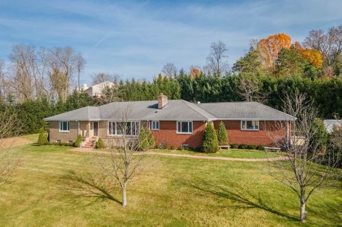 225 Pleasant Ave, Canonsburg, PA 15317-2937