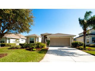 159 Bridgewater Ct, Bradenton, FL 34212-9302