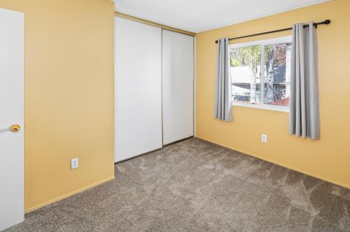 6492 Bell Blf Ave, San Diego CA 92119-1046 exterior