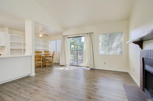 2514 Westberry Dr, Santa Rosa CA 95403-4134 exterior