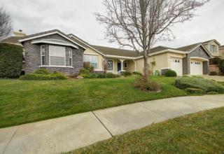 840 Quail Hollow Dr, Hollister, CA 95023-8911