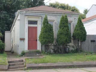 628 Camp St, Louisville, KY 40203-2605
