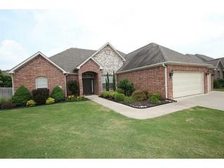 509 Eaton St, Bentonville AR  72712-3851 exterior