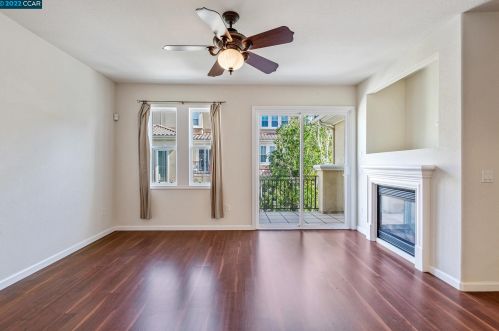 4255 Fitzwilliam St, Pleasanton CA 94568-4573 exterior