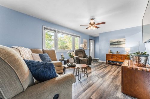 3825 Morefield Rd, Hermitage, PA 16148-3714