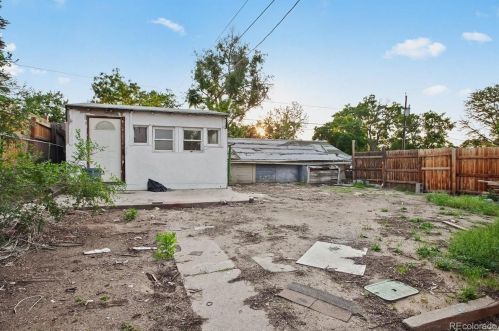 3801 Logan St, Englewood CO 80113-6845 exterior