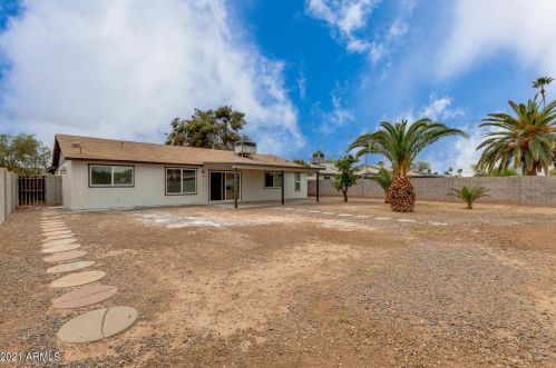 1524 Comstock Dr, Chandler AZ 85224-1855 exterior