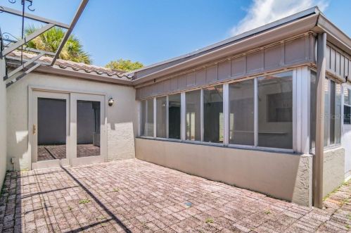 256 Las Flores, Winter Haven FL  33884-3635 exterior
