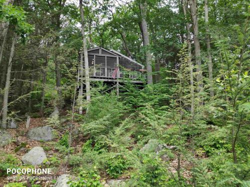 63 Lakeview Dr, Nottingham, NH