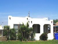 32 Belleview Ave, Porterville, CA 93257-2442
