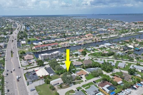 4325 16th Pl, Cape Coral FL  33904-7430 exterior