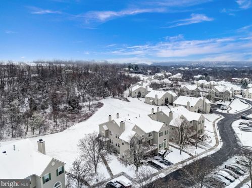 708 Thornhill Dr, Collegeville PA  19426-3955 exterior