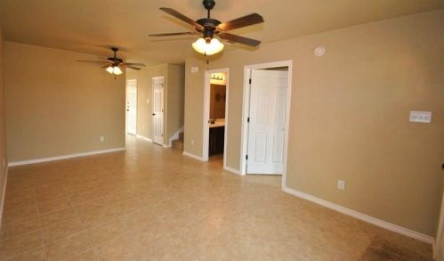 150 Sierra Rose Loop, Georgetown TX  78626-5110 exterior