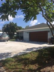 129 3rd Ave, Delray Beach FL  33483-4509 exterior