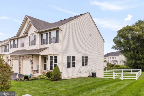 110 Savanna Dr, Pottstown, PA 19465-6605
