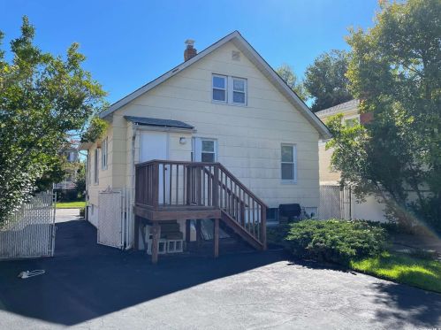 334 Frederick Ave, North Bellmore, NY 11710-3534