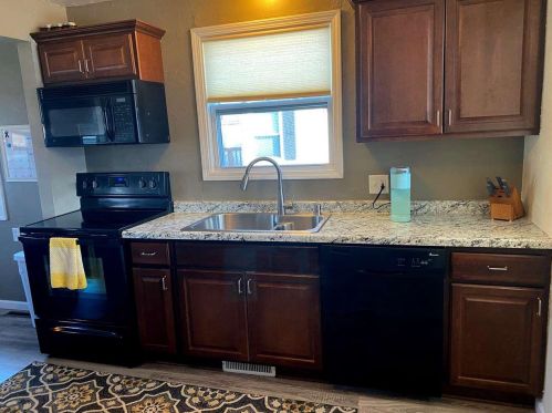 900 Langlade Ave, Green Bay, WI 54304-3514