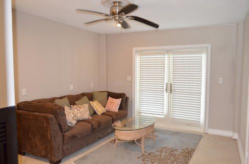 534 Paradise, Galveston TX  77554-6189 exterior