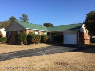 541 Waterbury Dr, Fayetteville, NC 28311-1563