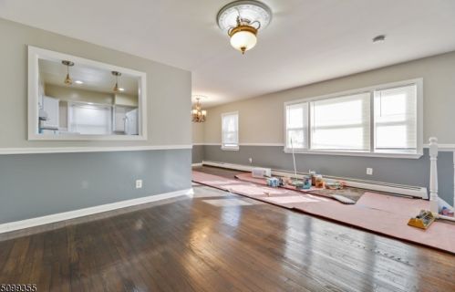 51 Normandy Pl, Irvington NJ  07111-3185 exterior