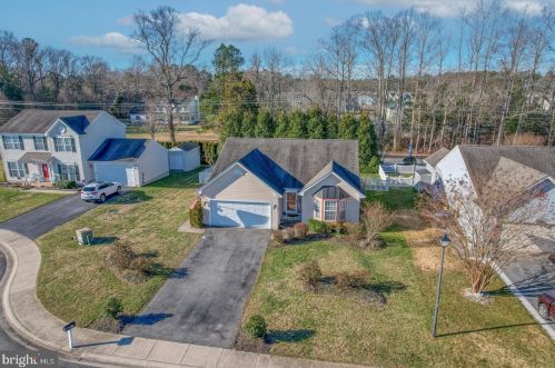 22 Amberwood Way, Lewes DE  19958-9468 exterior