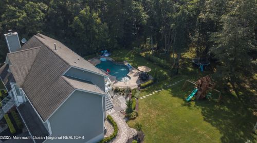 9 Maxim Ct, Jackson Twp NJ 08527-3893 exterior