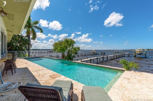 56 Riverway Blvd, Palm City, FL 34990-4238