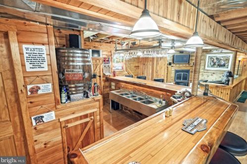 315 Bacon Rd, Red Lion PA  17356-8887 exterior