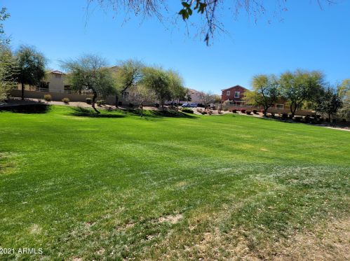 856 Colonial Dr, Gilbert, AZ 85296-8370