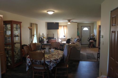 1112 Temple St, Washington Ch OH  43160-1540 exterior