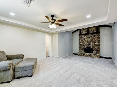 518 Goodwin Dr, Richardson TX  75081-5601 exterior