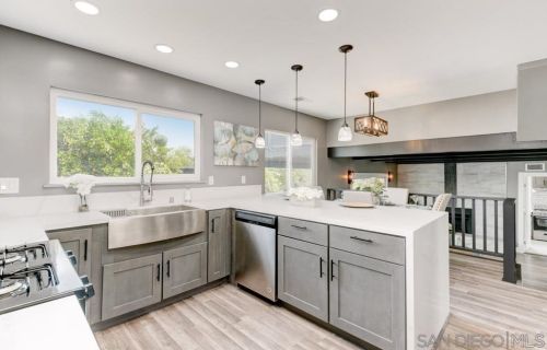8451 Mount Vernon St, Lemon Grove CA  91945-3326 exterior