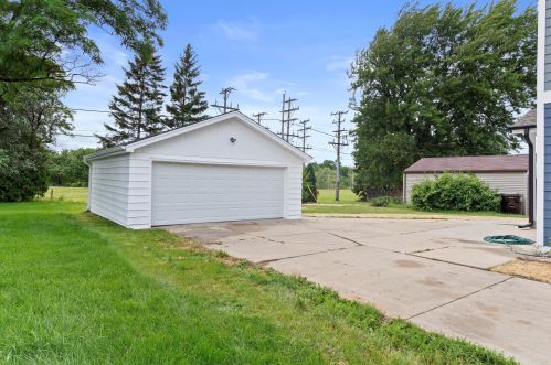 4549 Pennsylvania Ave, Milwaukee WI  53235-5627 exterior