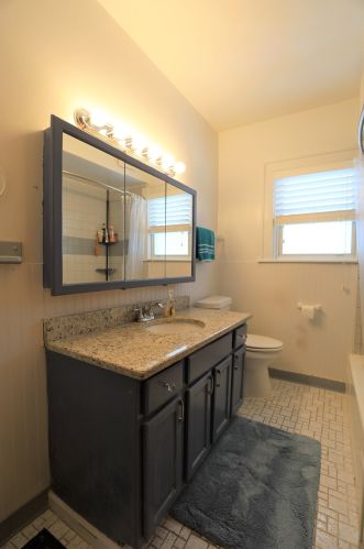 30 Eastern Ave, Covington KY 41018-1922 exterior