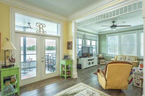 601 Riverview Dr, Carrabelle FL  32322-5054 exterior