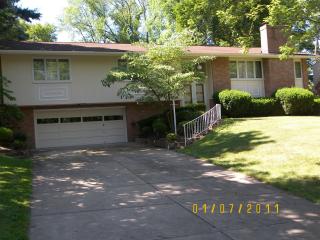 110 Woodshire Rd, Pittsburgh, PA 15215-1714