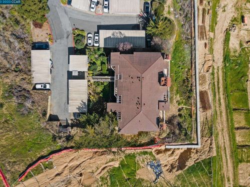 206 Oak Ct, Daly City, CA 94014-3509