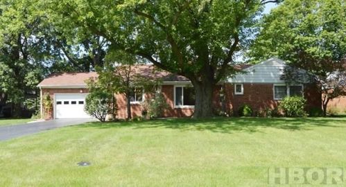942 Stall Dr, Findlay, OH 45840-6562