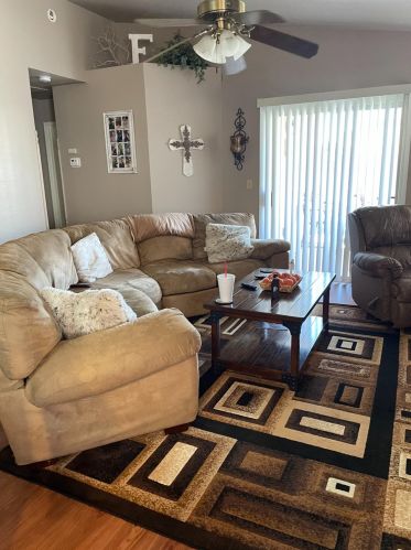 8443 Bridgeport Dr, Hilmar, CA 95324-9040