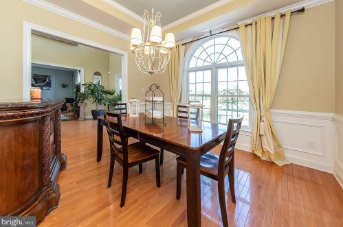 353 Auburn St, Pilesgrove NJ  08098-1201 exterior