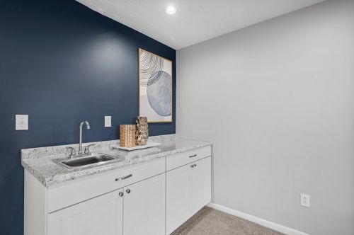 2507 Hunting Ridge Trl, Bridgeville PA  15017-1611 exterior