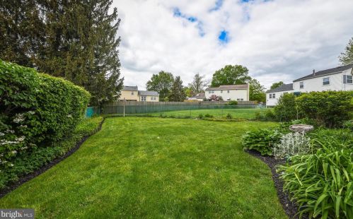 140 Windsor Ave, Southampton PA  18966-3334 exterior