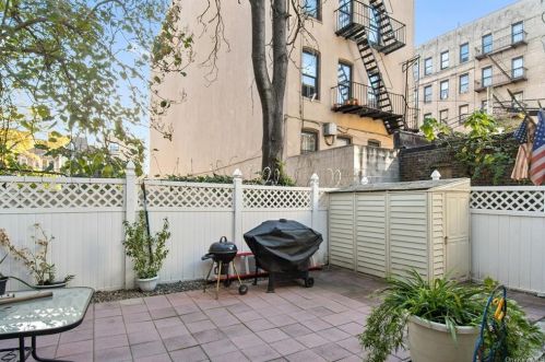 2330 Aqueduct Ave, Bronx, NY 10468-6203