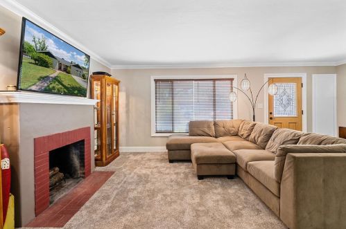 340 Santa Rosa Ave, Modesto CA  95354-1451 exterior