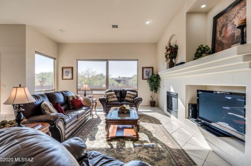 976 Josephine Saddle Pl, Green Valley AZ 85614-6302 exterior